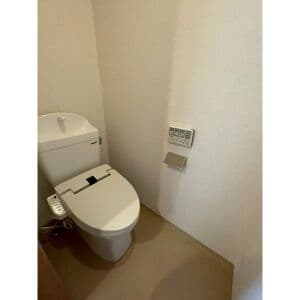 Room image 11