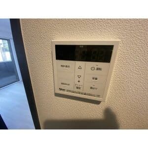 Room image 15