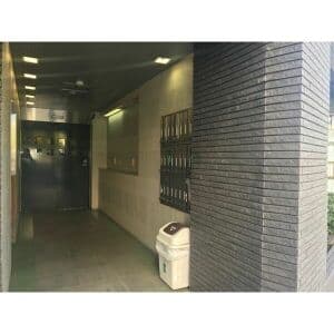 Room image 8
