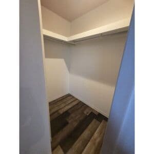 Room image 16