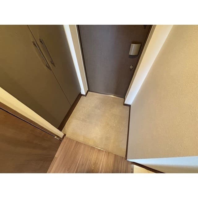 Room image 13