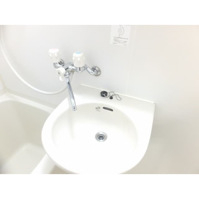 Room image 12