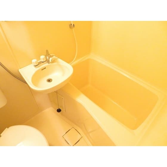 Room image 10