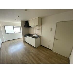 Room image 12