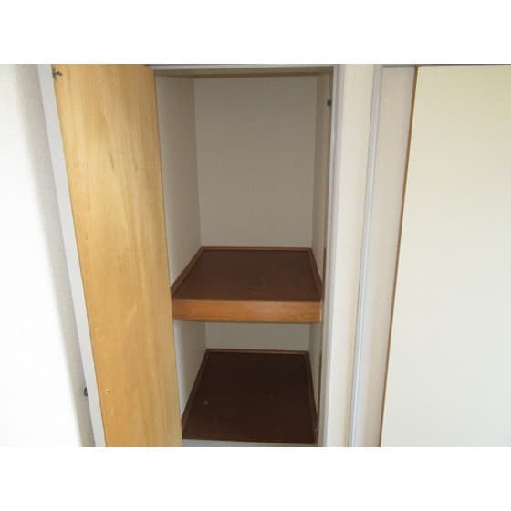 Room image 13