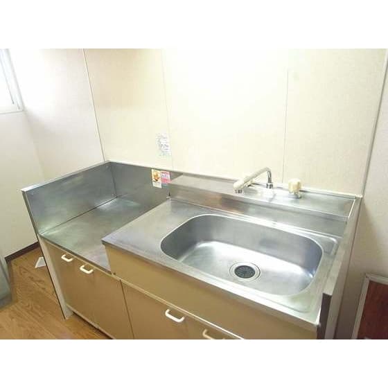Room image 9