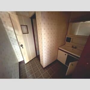 Room image 11