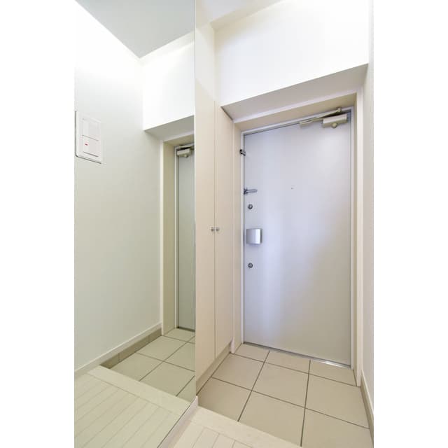 Room image 16