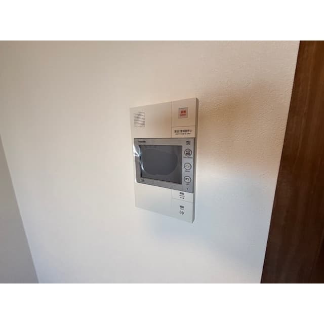 Room image 15