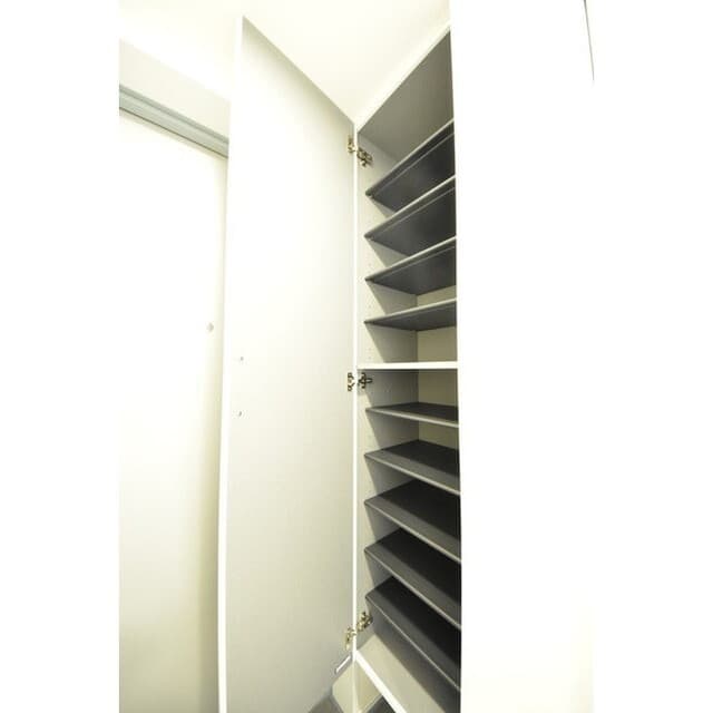 Room image 9