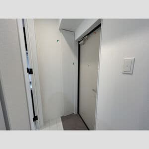 Room image 12