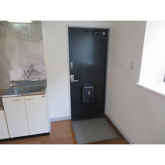 Room image 12