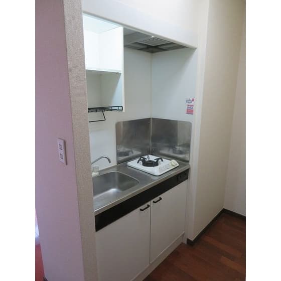 Room image 9