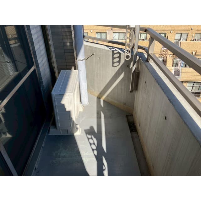 Room image 9
