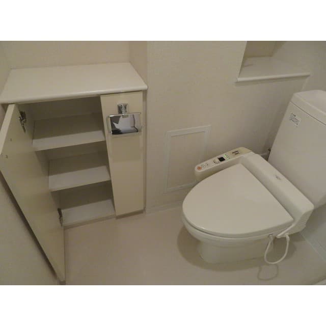 Room image 11
