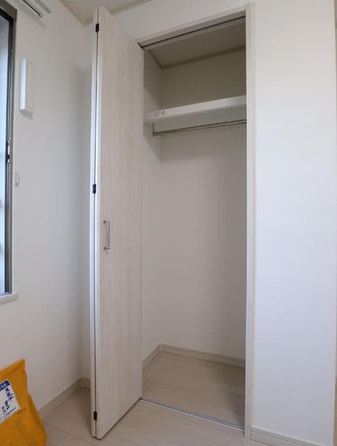 Room image 16
