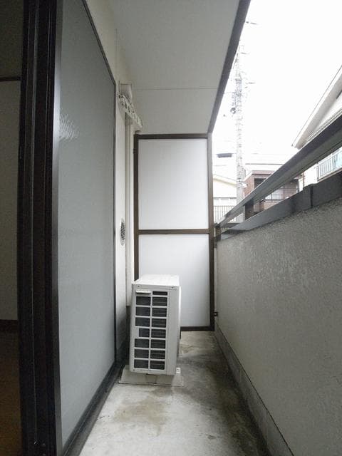 Room image 11