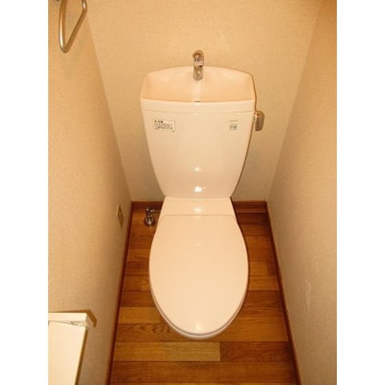 Room image 11