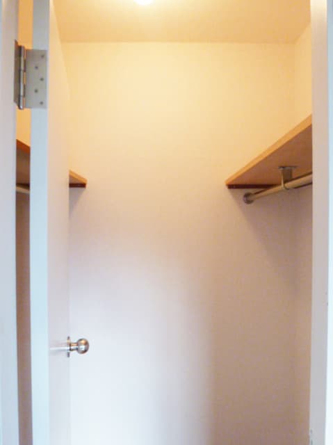 Room image 14
