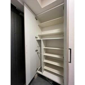 Room image 12
