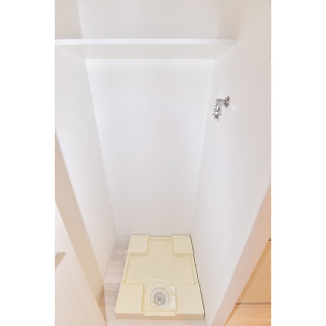 Room image 13
