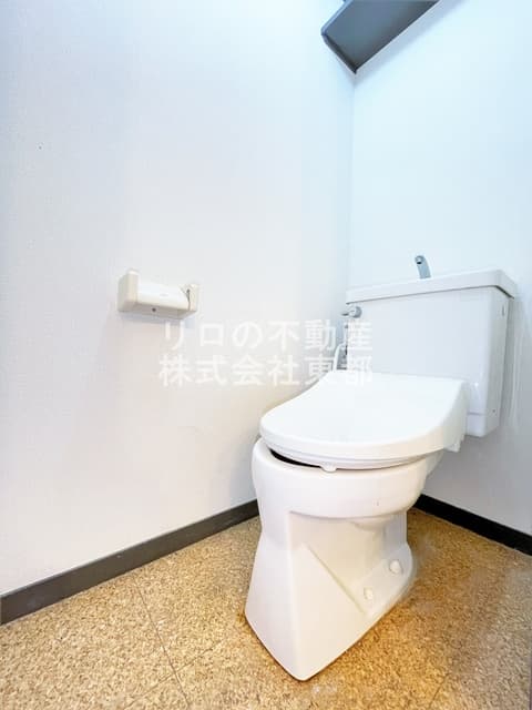 Room image 8