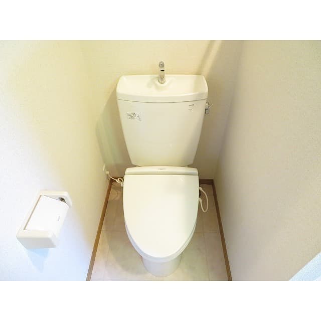 Room image 11