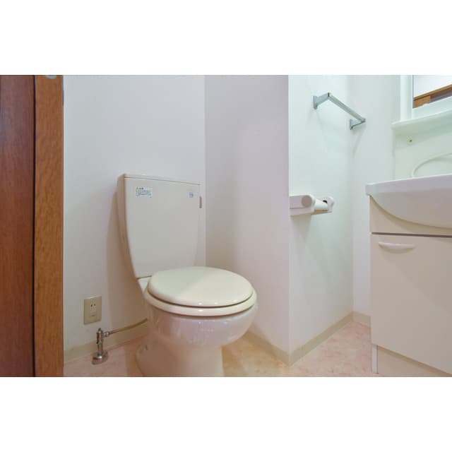Room image 12