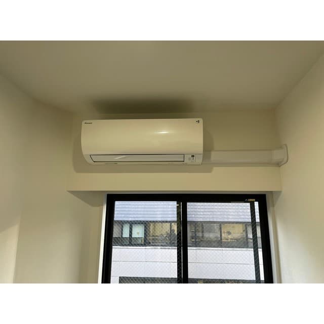 Room image 12