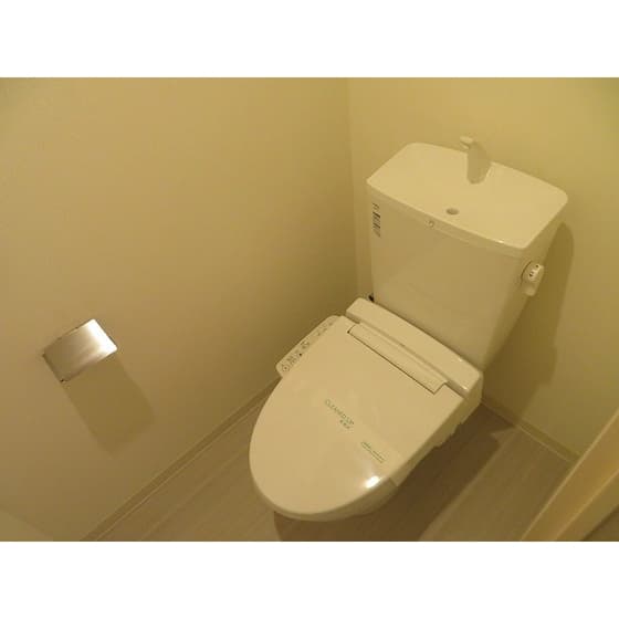 Room image 11