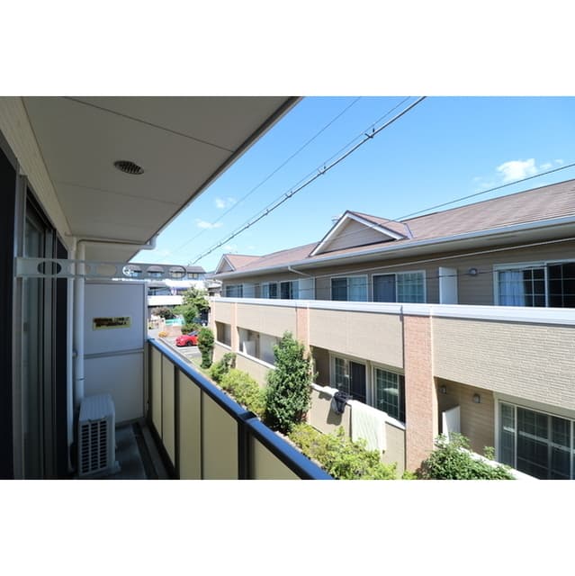 Room image 11