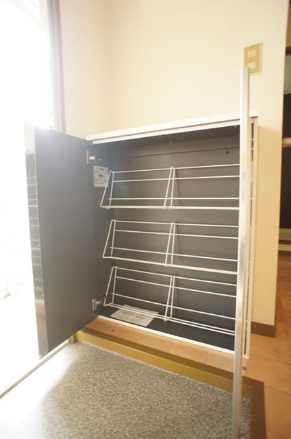 Room image 11