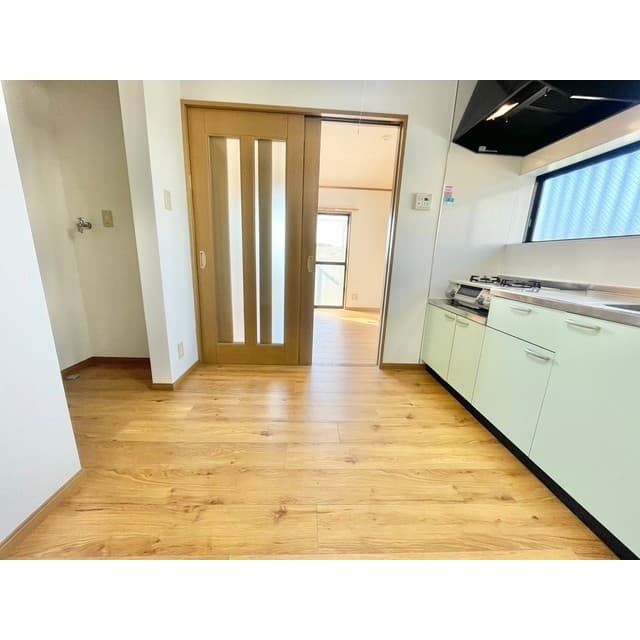 Room image 10
