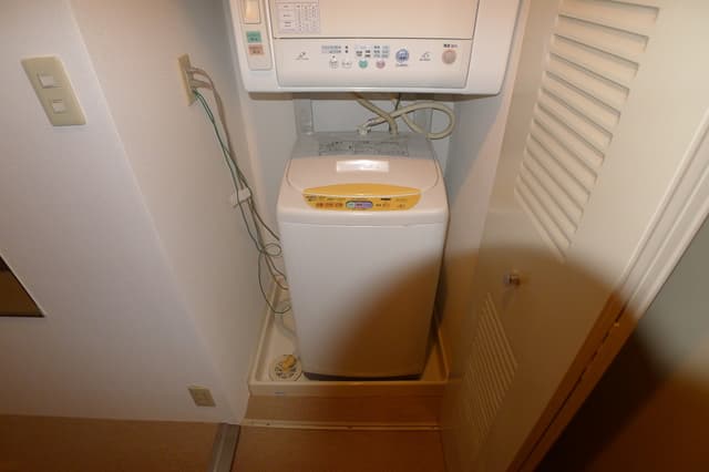 Room image 15