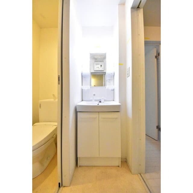 Room image 9