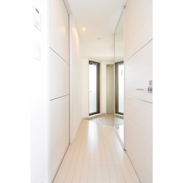 Room image 16