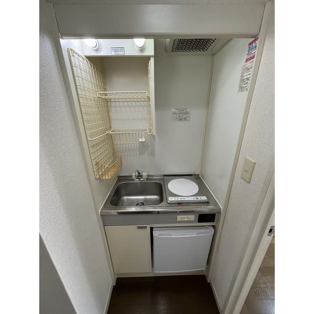 Room image 9