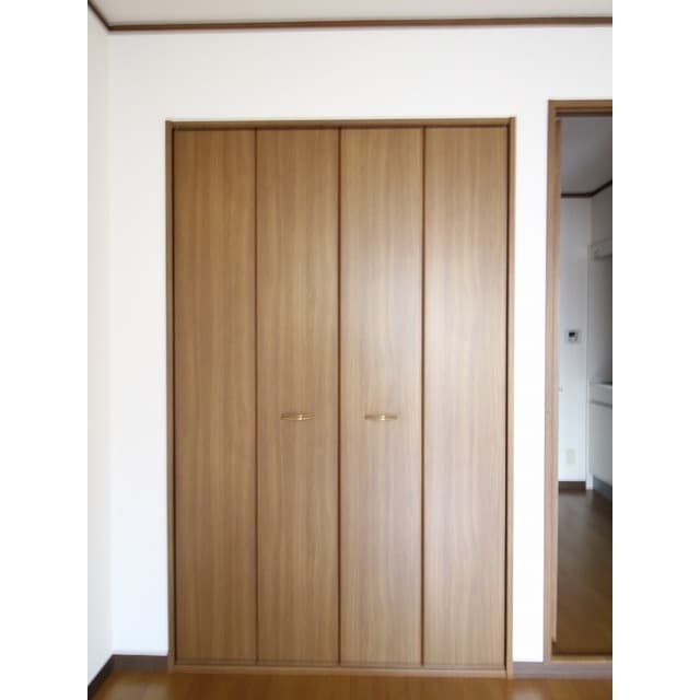 Room image 15