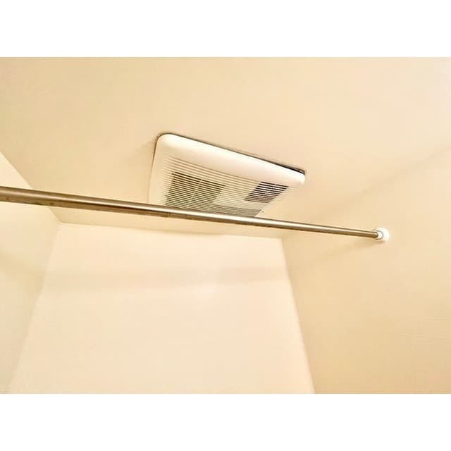 Room image 15