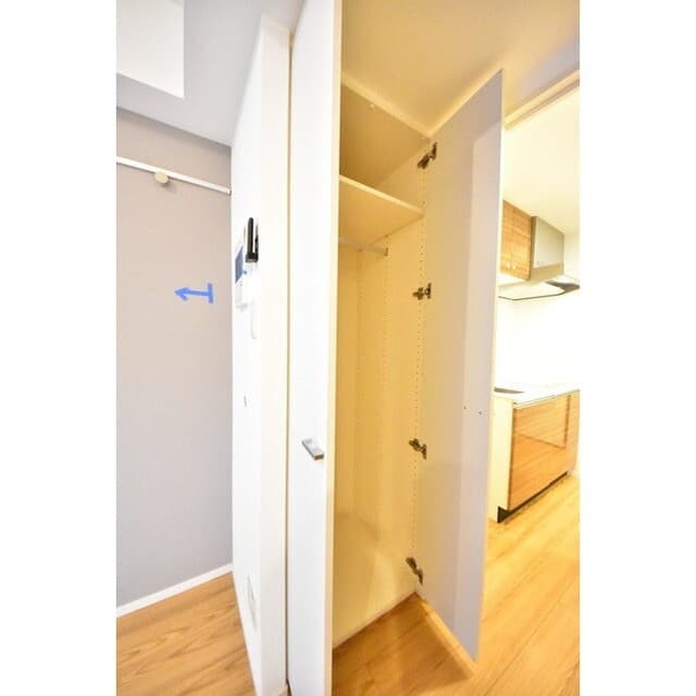 Room image 15