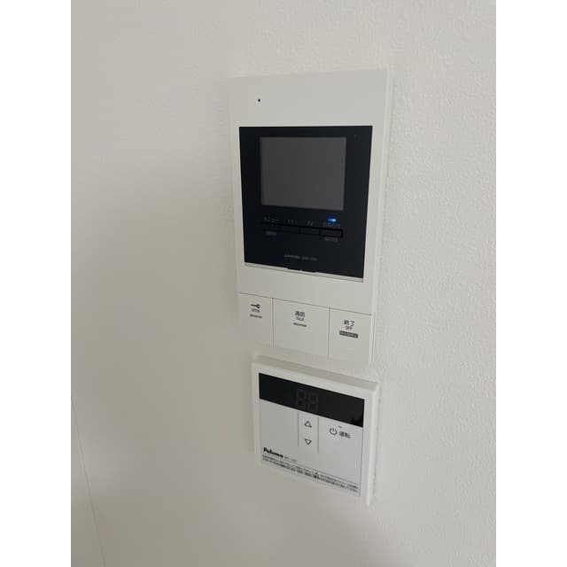 Room image 11
