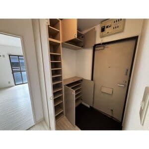 Room image 8