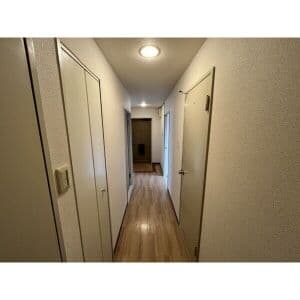 Room image 13