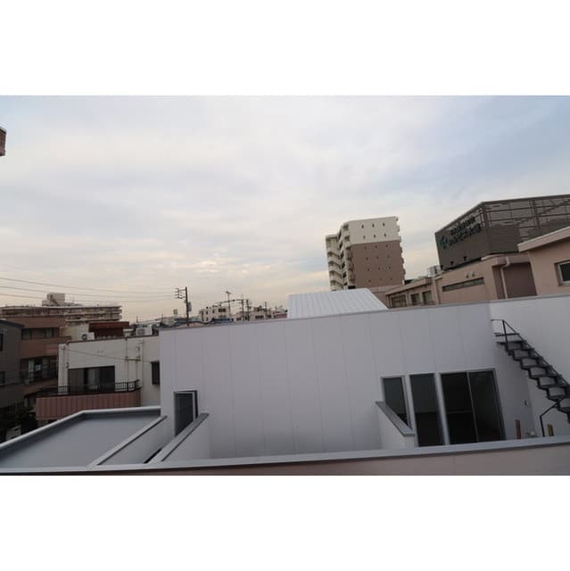 Room image 14