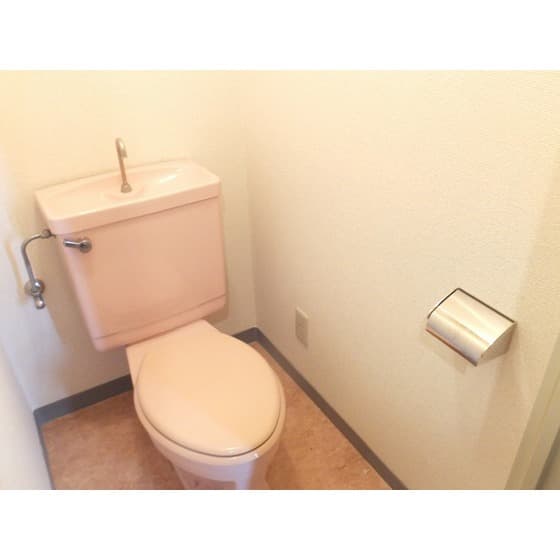 Room image 10