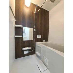 Room image 15