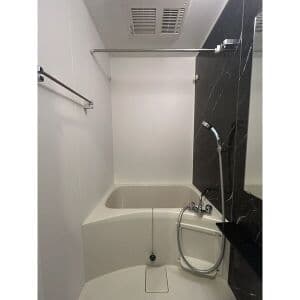 Room image 11