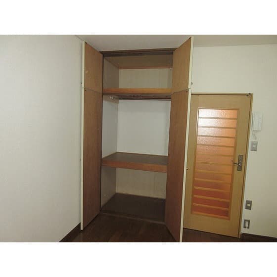 Room image 13