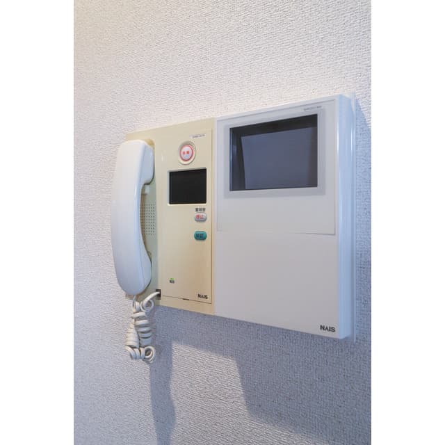 Room image 16