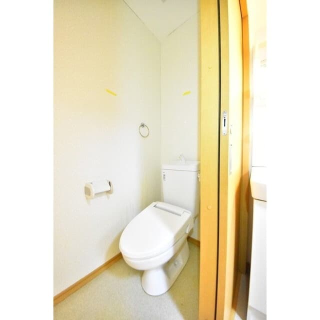 Room image 9